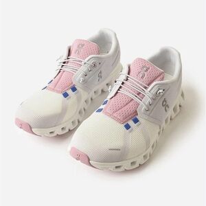 ON cloud Push 5 Women's Ivory & Blossom Sneakers